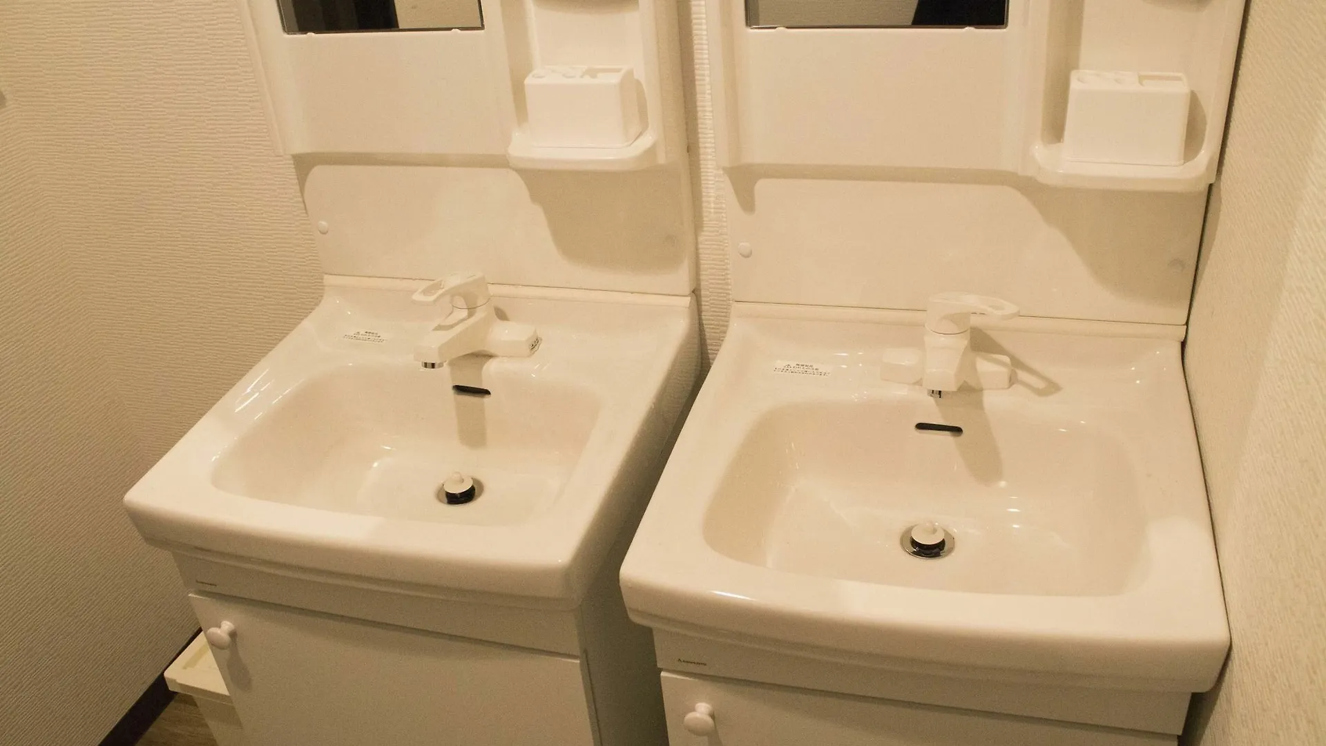 Dotombori Base Hotel Osaka Guest house